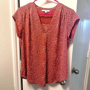 NWOT Short sleeve blouse size M